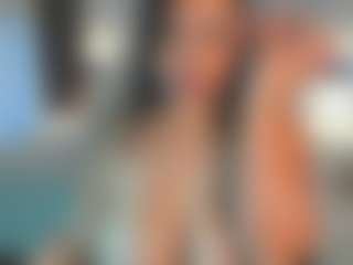 MartinaBianchi's Live Sex Cam Show