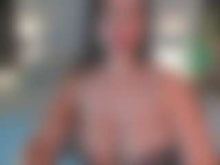 MartinaBianchi's Live Sex Cam Show