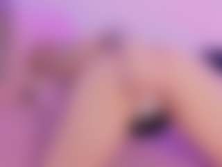 Mia's Live Sex Cam Show