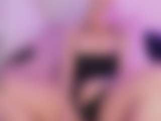 Live cam show with Mia - Teen (18+) on Dolls Live
