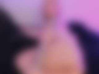 Live cam show with Mia - Public on fuck-show.com