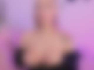 Mia's Live Sex Cam Show