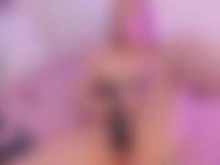 Mia's Live Sex Cam Show
