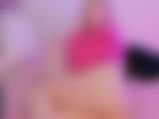 Mia's Live Sex Cam Show