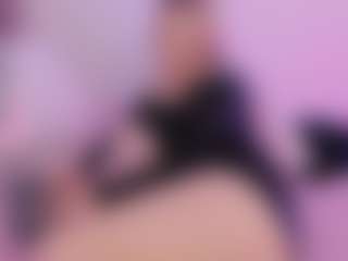 Mia's Live Sex Cam Show
