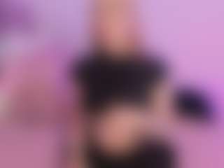 Live cam show with Mia - Public on Dolls Live