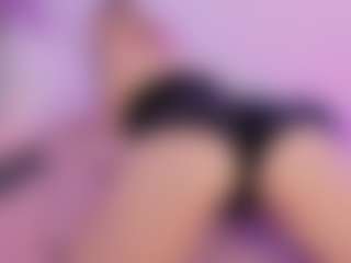 Mia's Live Sex Cam Show