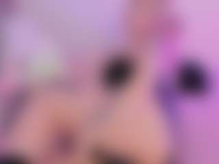 Live cam show with Mia - Small Tits Young Adult on Instabang