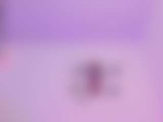 Live cam show with Mia - Fingers on Camsoda