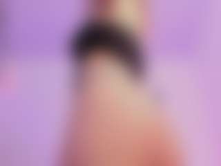 Mia's Live Sex Cam Show