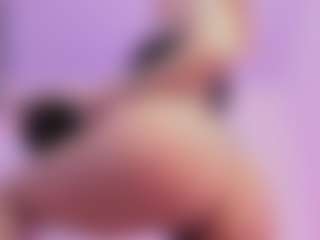 Mia's Live Sex Cam Show
