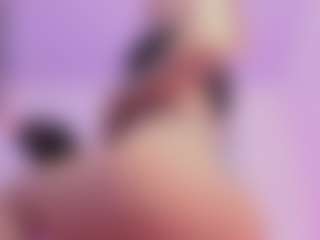 Mia's Live Sex Cam Show