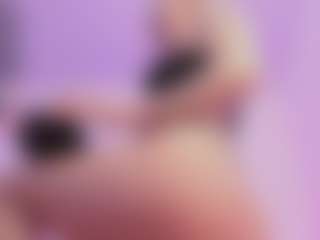 Live cam show with Mia - Asshole on SmokeAndPoke