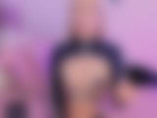Live cam show with Mia - Green Eyes on CamSodaAdn