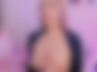 Live cam show with Mia - Blonde Hair Blowjob on iamadamtest123.com