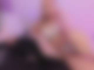 Mia's Live Sex Cam Show