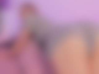 Mia's Live Sex Cam Show