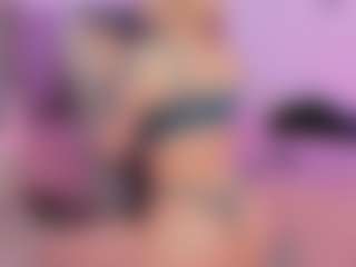 Live-camshow met Mia - Striptease op Camsoda