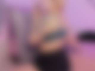 Mia's Live Sex Cam Show