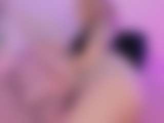 Mia's Live Sex Cam Show