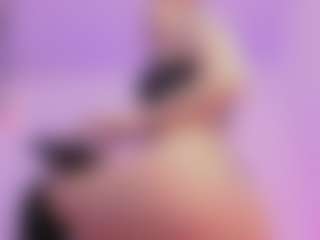 Mia's Live Sex Cam Show