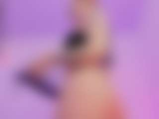 Mia's Live Sex Cam Show