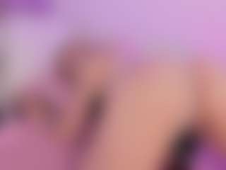 Mia's Live Sex Cam Show