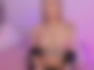 Mia's Live Sex Cam Show