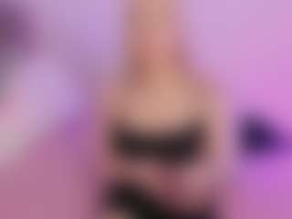 Mia's Live Sex Cam Show