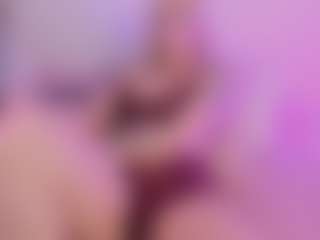Mia's Live Sex Cam Show