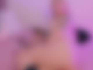 Live cam show with Mia - Blonde Hair Small Tits on Hubzter Live