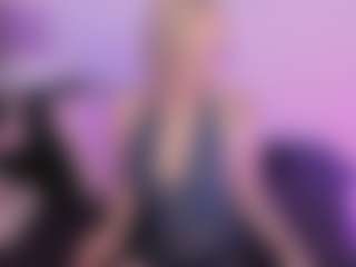 Live cam show with Mia - Blonde Hair on studioflirtlive.com