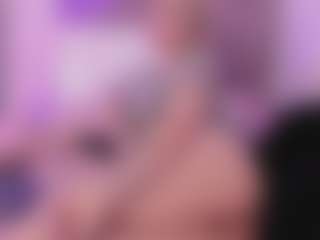 Mia's Live Sex Cam Show