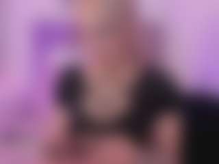 Live-Cam-Show mit Mia - Butt Plug auf Camsoda