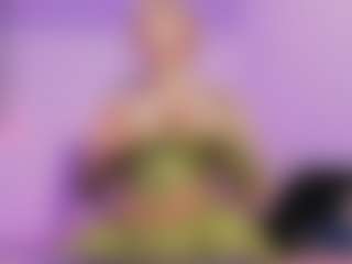 Live cam show with Mia - Striptease Latina on Camsoda | colombia