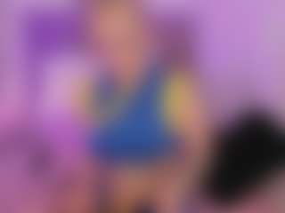 Live cam show with Mia - Blowjob on sexylive.show