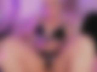 Mia's Live Sex Cam Show