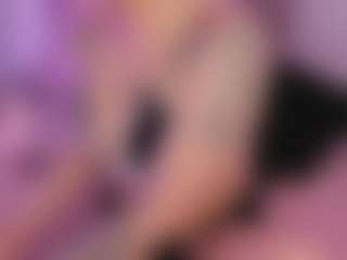 Live cam show with Mia - Squirt Blonde Hair on CamwithHer