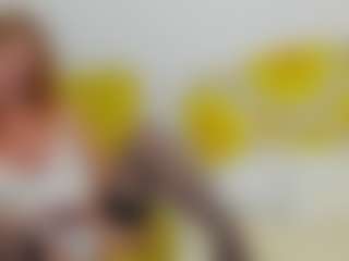 britishmilfpenelope MILF webcam performer live streaming