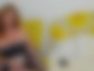 britishmilfpenelope MILF webcam performer live streaming