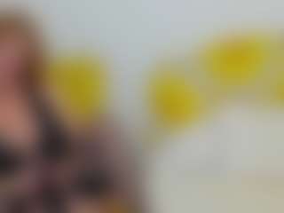 Live cam show with britishmilfpenelope - Grey Eyes on Soda Cam