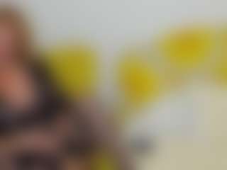 Live cam show with britishmilfpenelope - Granny on Camiplay Live