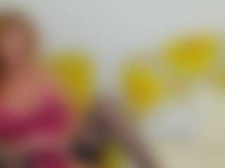 Live cam show with britishmilfpenelope - Bedroom Mature on googirlz