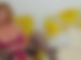 Live cam show with britishmilfpenelope - Granny on SxyPornLive