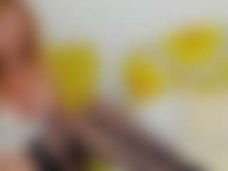 Live cam show with britishmilfpenelope - Spy Mature on CamwithHer