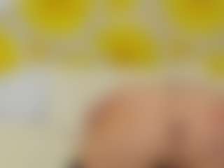 britishmilfpenelope MILF webcam performer live streaming