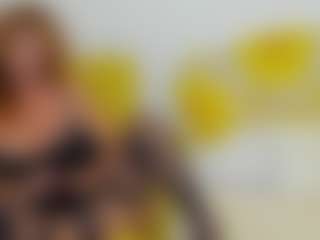 Live cam show with britishmilfpenelope - Granny Big Ass on StripNow