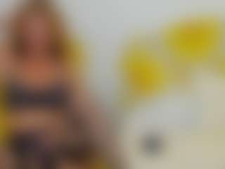 Live cam show with britishmilfpenelope - Gamer Mature on crypto-cams