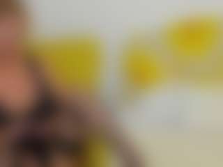 britishmilfpenelope MILF webcam performer live streaming