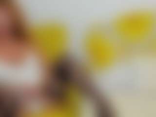 Live cam show with britishmilfpenelope - Bedroom MILF on chickslive.net